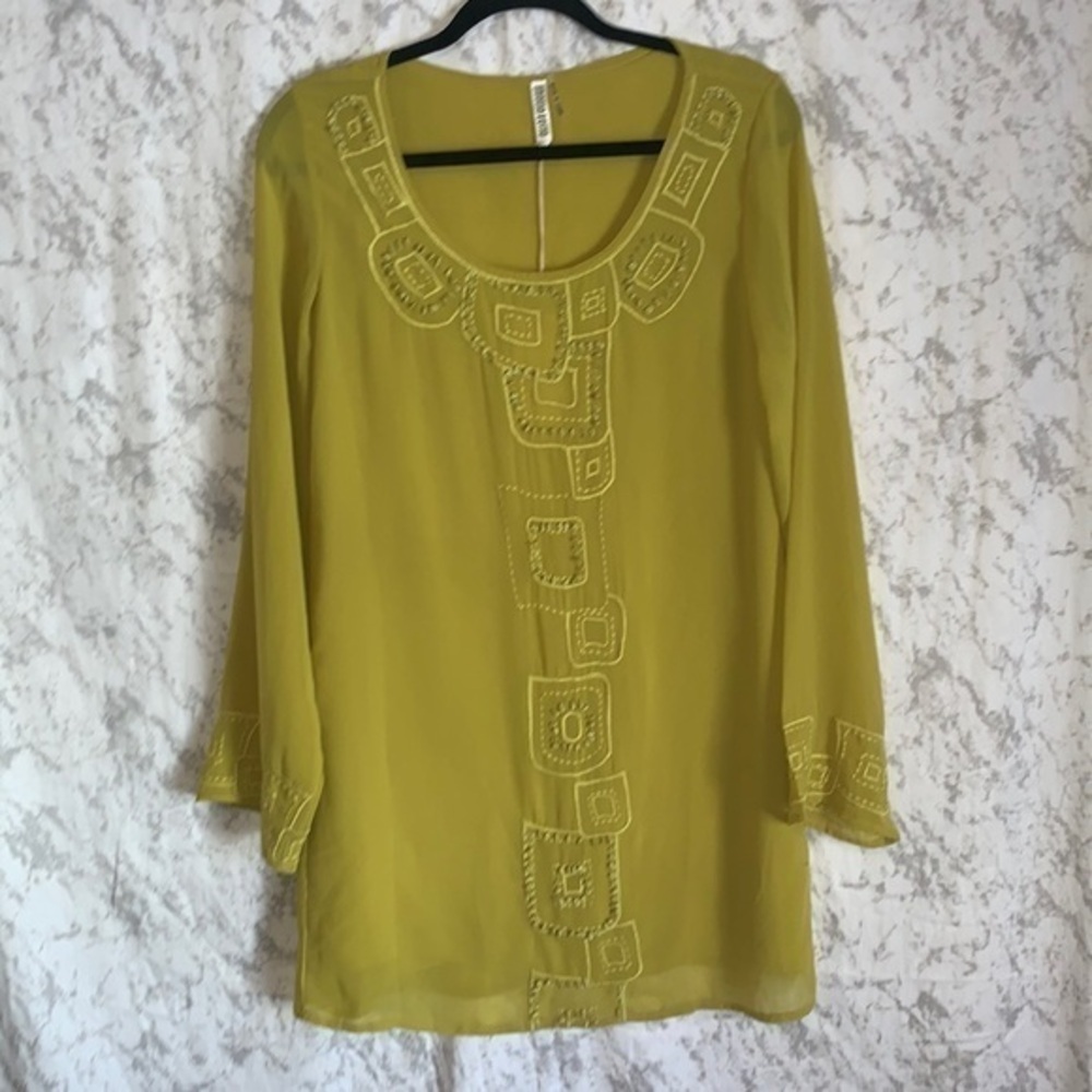 NWT Mono Reno Monte Carlo Tunic Kiwi Size Medium